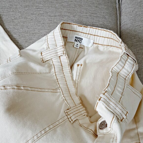 NWOT! MADDEN NYC Cream CARGO PANTS SZ M - Picture 2 of 5